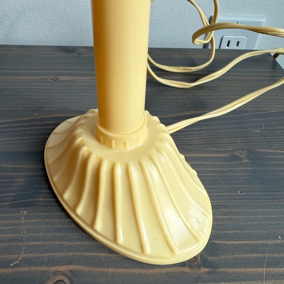 3 x vintage plastic electric 🕯️ candles 
1950’s - Picture 12 of 12